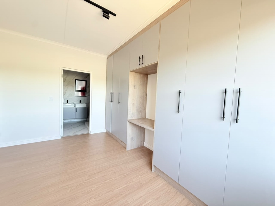3 Bedroom Property for Sale in Sandown Western Cape